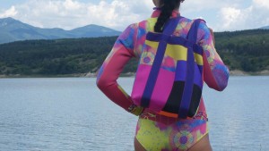 alooppa_amore_neonpink_wetsuit_surfsuit_01
